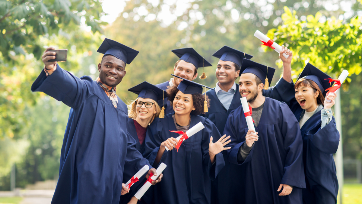 Young foreign graduates - immigrate to Canada from Nigeria in 2021
